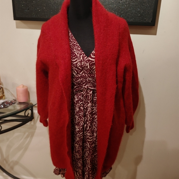 Country Road Red Women's Cardigan - Picture 11 of 14